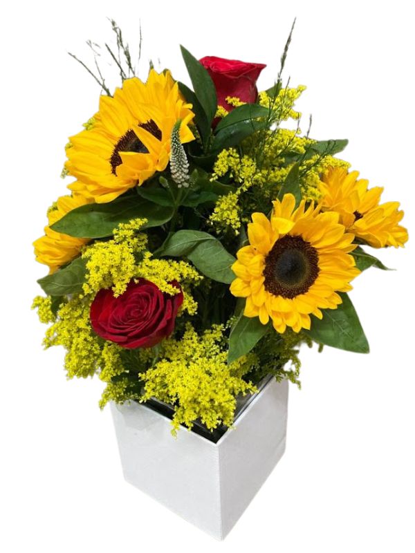 Arranjo Médio de Rosas Vermelhas e Girassóis