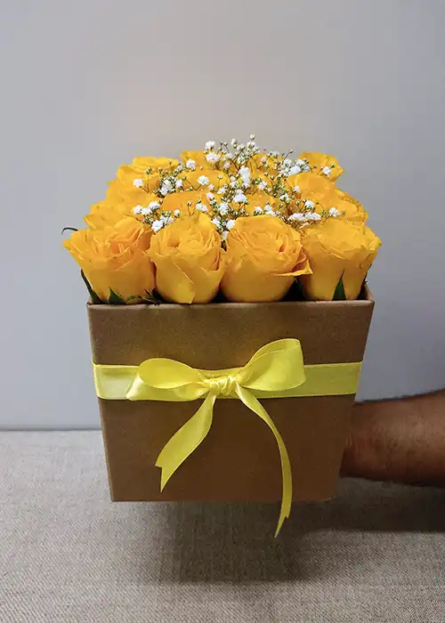 Flower Box Luxo de Rosas Amarelas